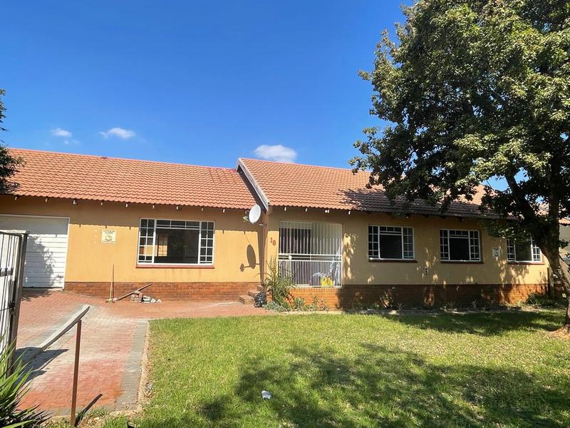 4 Bedroom Property for Sale in Vaalpark Free State